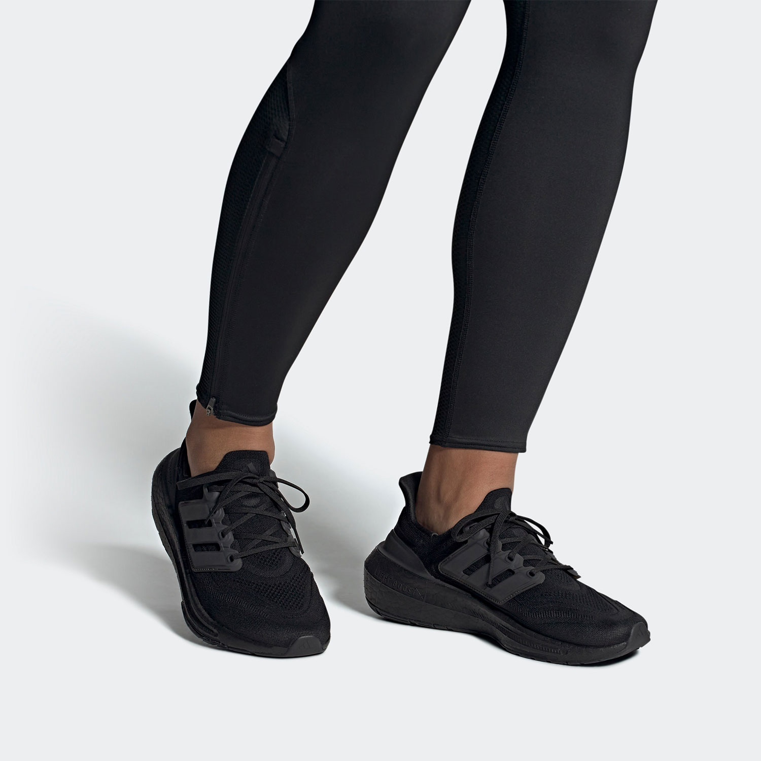 Adidas Shoes Ultraboost Light - حذاء الجري أديداس ألترا بوست لايت