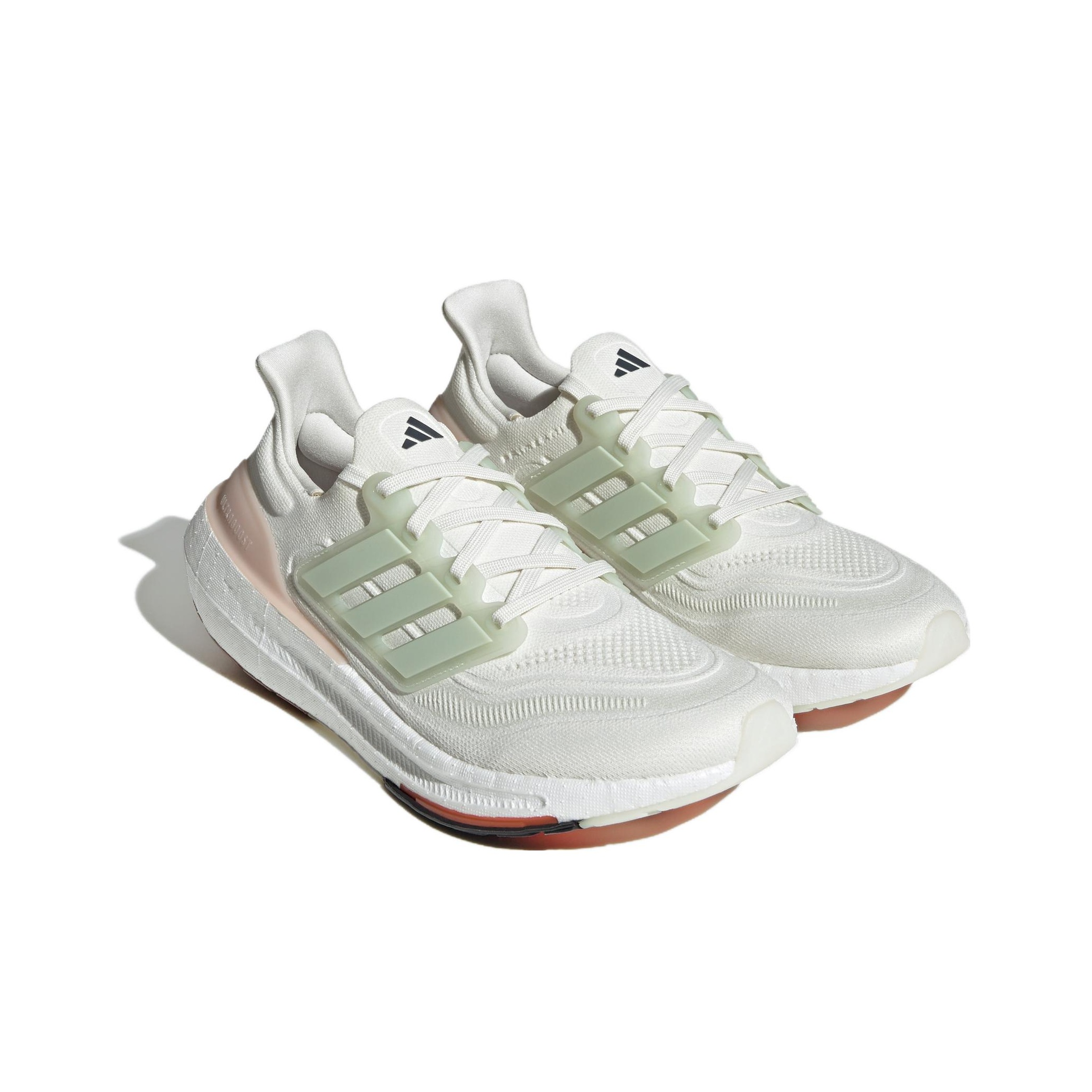 أحذية جري أديداس ألترابوست لاي - مراجعة Adidas Shoes Ultraboost Light وسعره